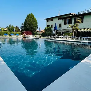 Bolero Hotel