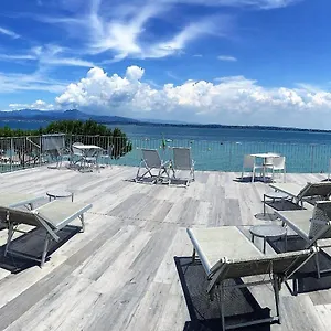 Ca' Serena Hotel